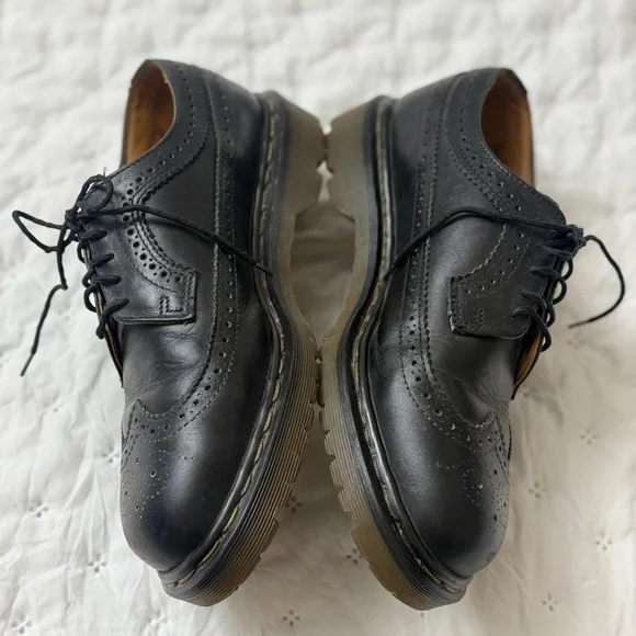Vintage Dr.Martens Wingtip Black Men's UK 9 US 10 3989 Brogue Made In England - Picture 9 of 16